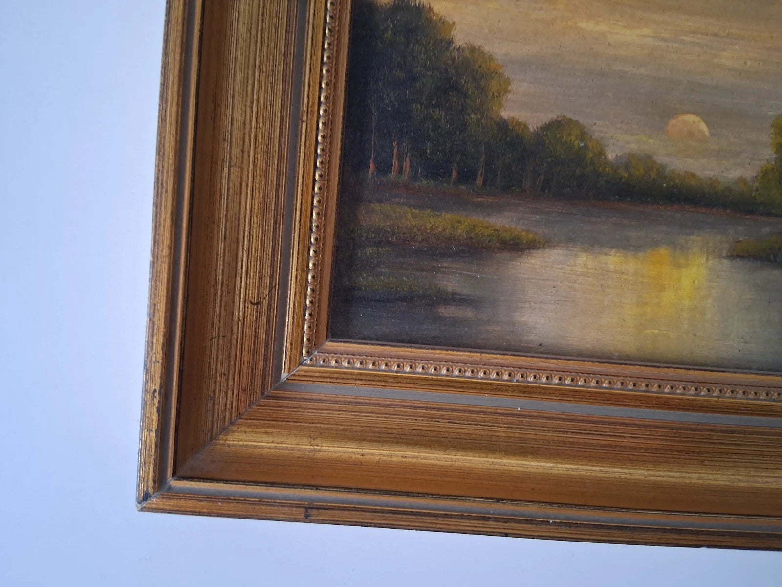 ORIGINAL Ölgemälde auf Holzplatte inkl. Rahmen | Romantische Seenlandschaft | 24x19 cm | Signiert