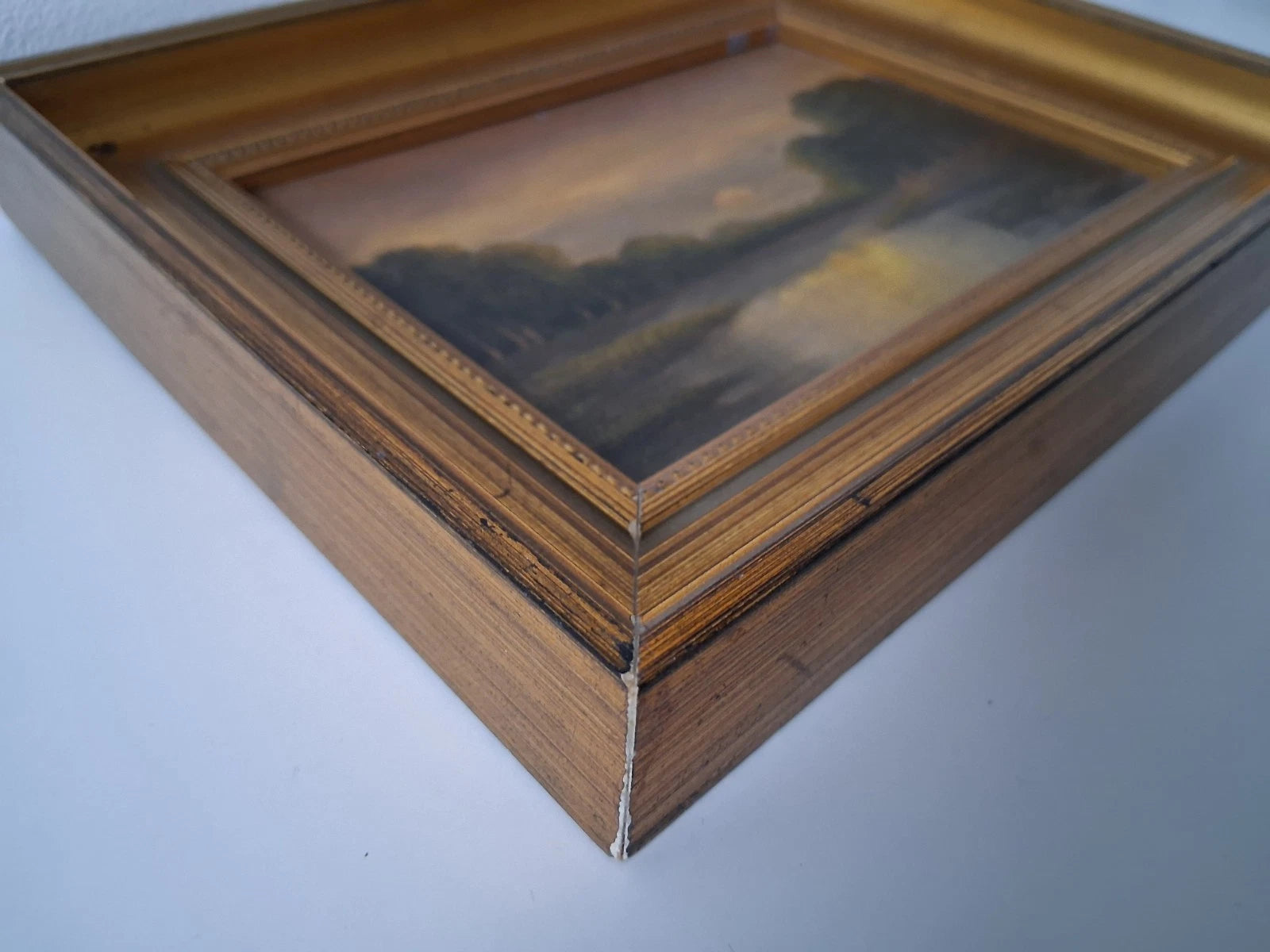 ORIGINAL Ölgemälde auf Holzplatte inkl. Rahmen | Romantische Seenlandschaft | 24x19 cm | Signiert